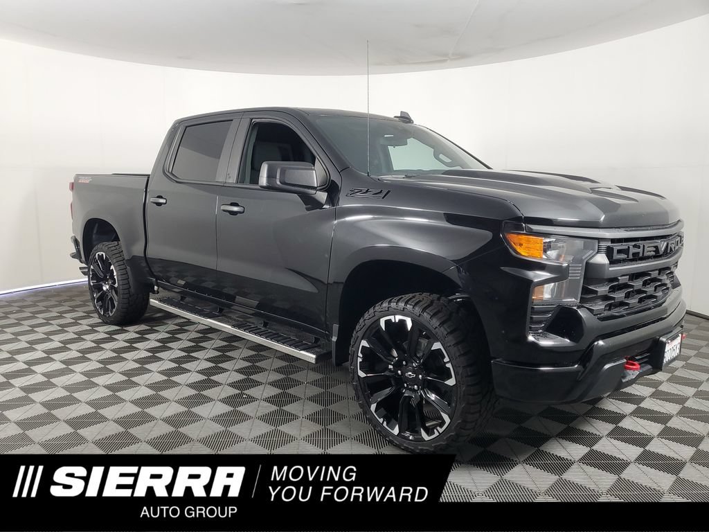 Used 2024 Chevrolet Silverado 1500 Custom Trail Boss w/ LPO, Dark Essentials Package AWD/4WD image 1