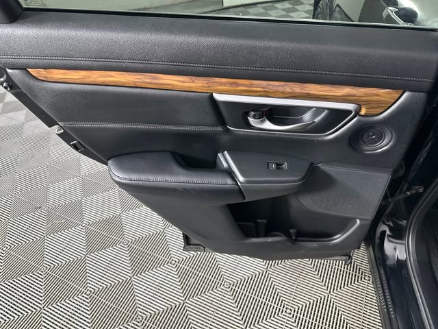 Used 2018 Honda CR-V Touring image 15