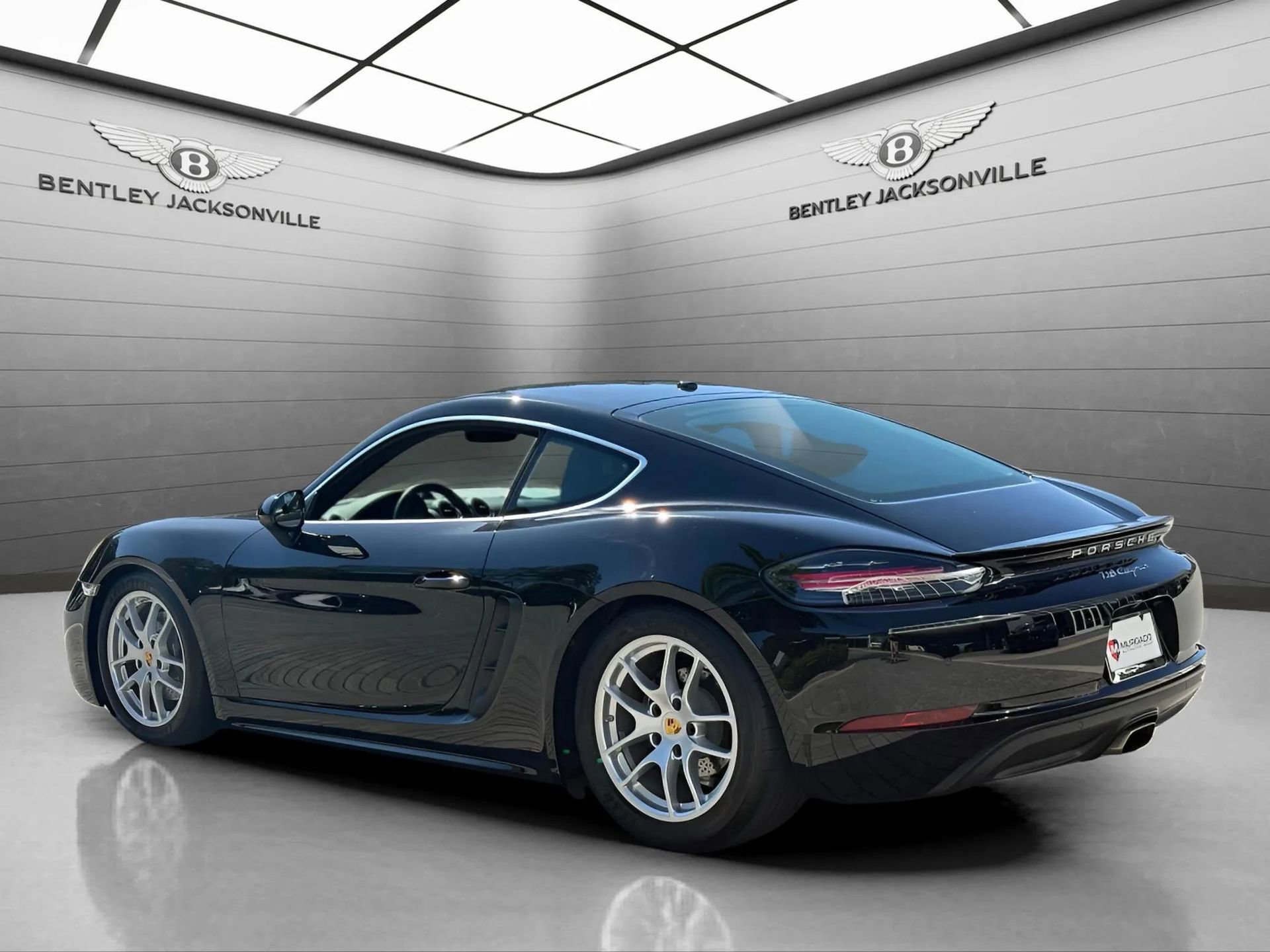 Used 2024 Porsche 718 Cayman w/ Sport Chrono Package image 12