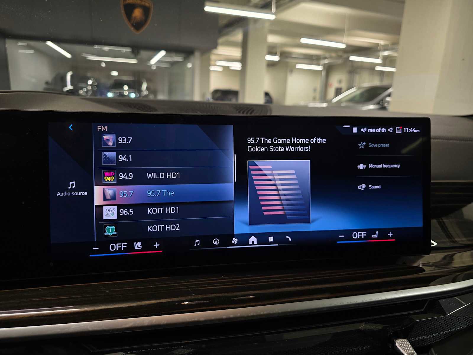 Used 2025 BMW X5 xDrive50e image 29