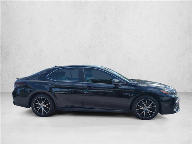 Certified 2022 Toyota Camry SE image 4