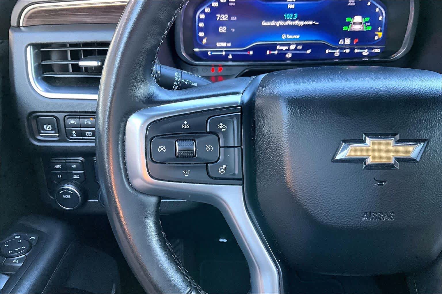 Used 2024 Chevrolet Tahoe LT w/ Luxury Package AWD/4WD image 24