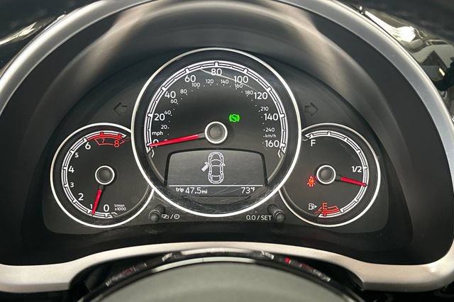 Used 2018 Volkswagen Beetle 2.0T S FWD image 28
