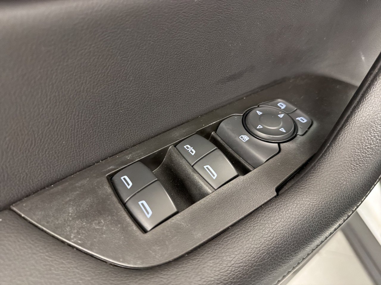 Used 2020 Chevrolet Blazer LT w/ Sound & Technology Package image 28