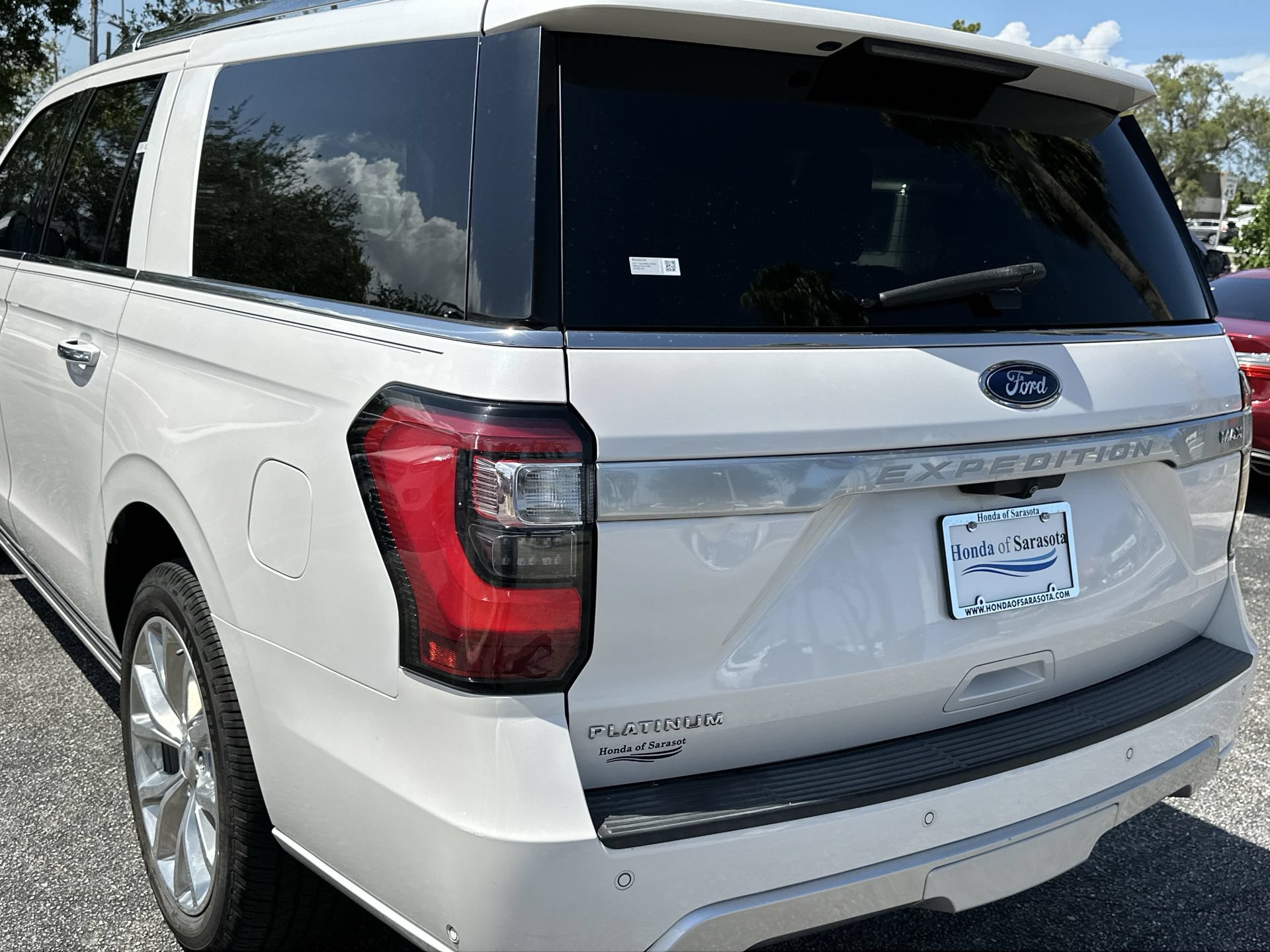 Used 2019 Ford Expedition Max Platinum AWD/4WD image 12