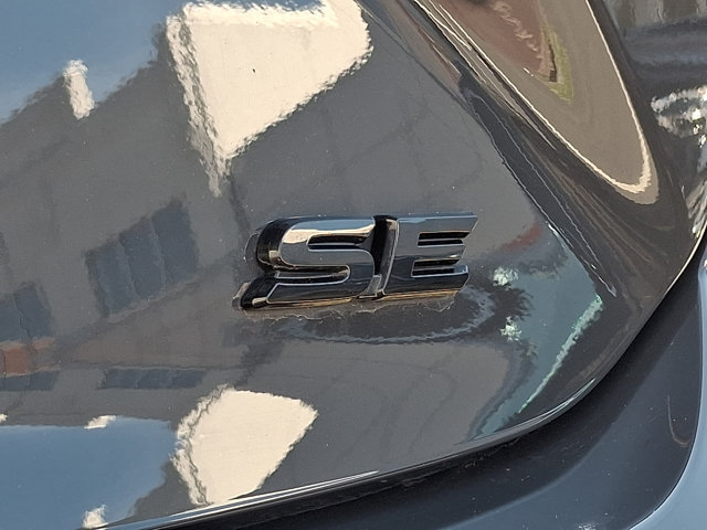Used 2025 Toyota Camry SE FWD image 30