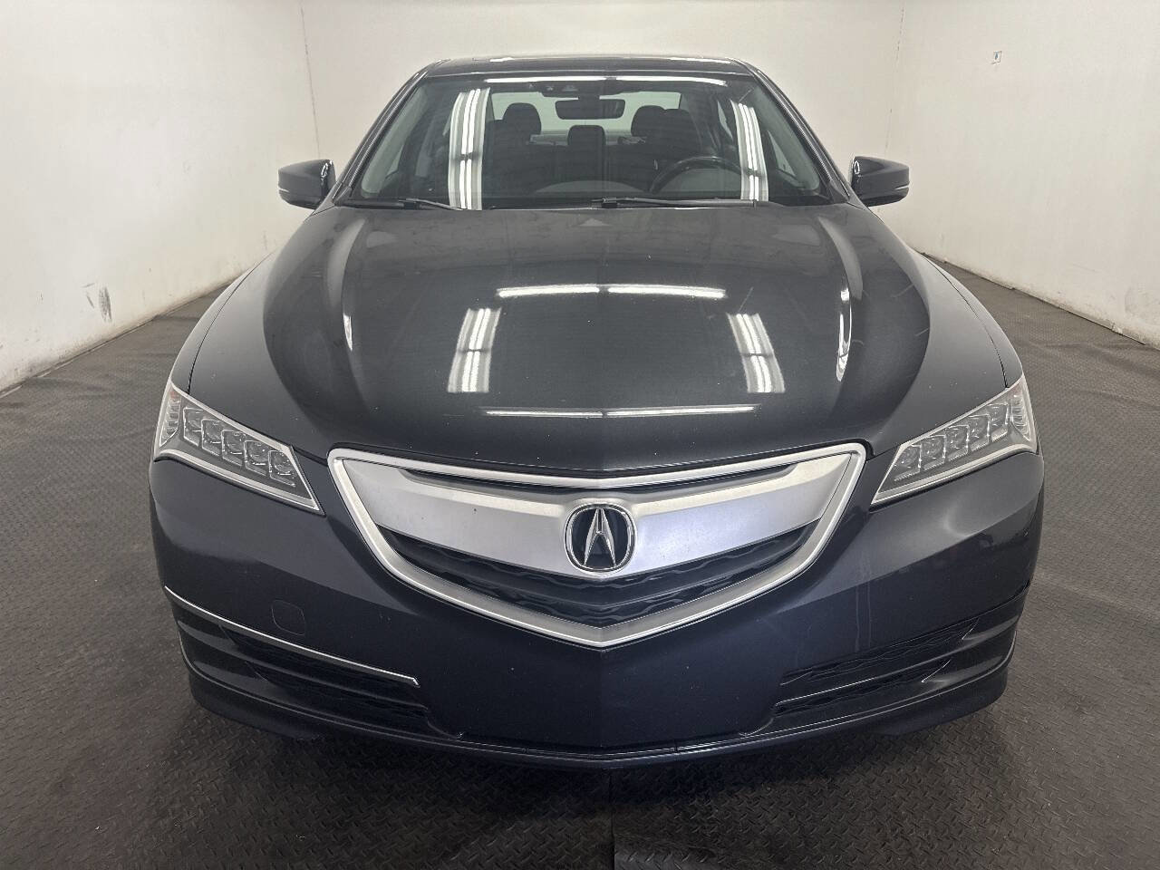 Used 2015 Acura TLX V6 SH-AWD w/ Technology Pkg image 3