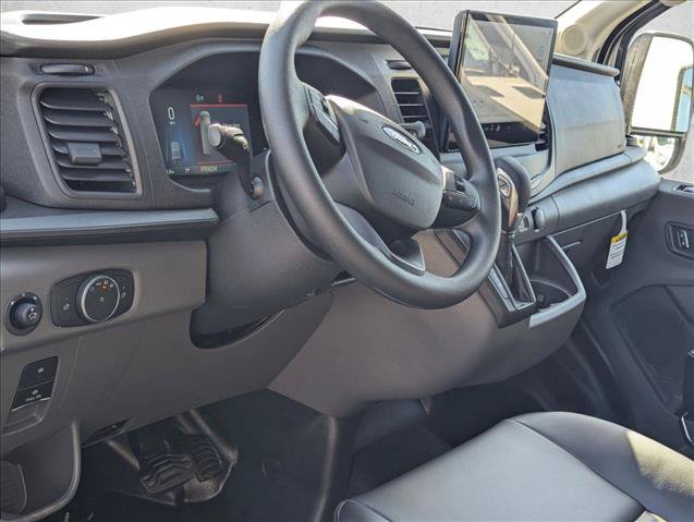 New 2026 Ford Transit 250 148 Medium Roof w/ Load Area Protection Package RWD image 3