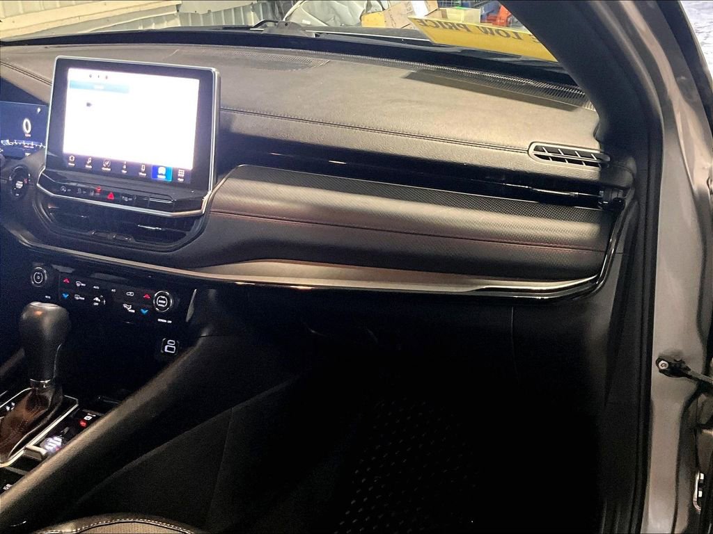 Used 2023 Jeep Compass Trailhawk w/ Trailhawk Elite Group image 13