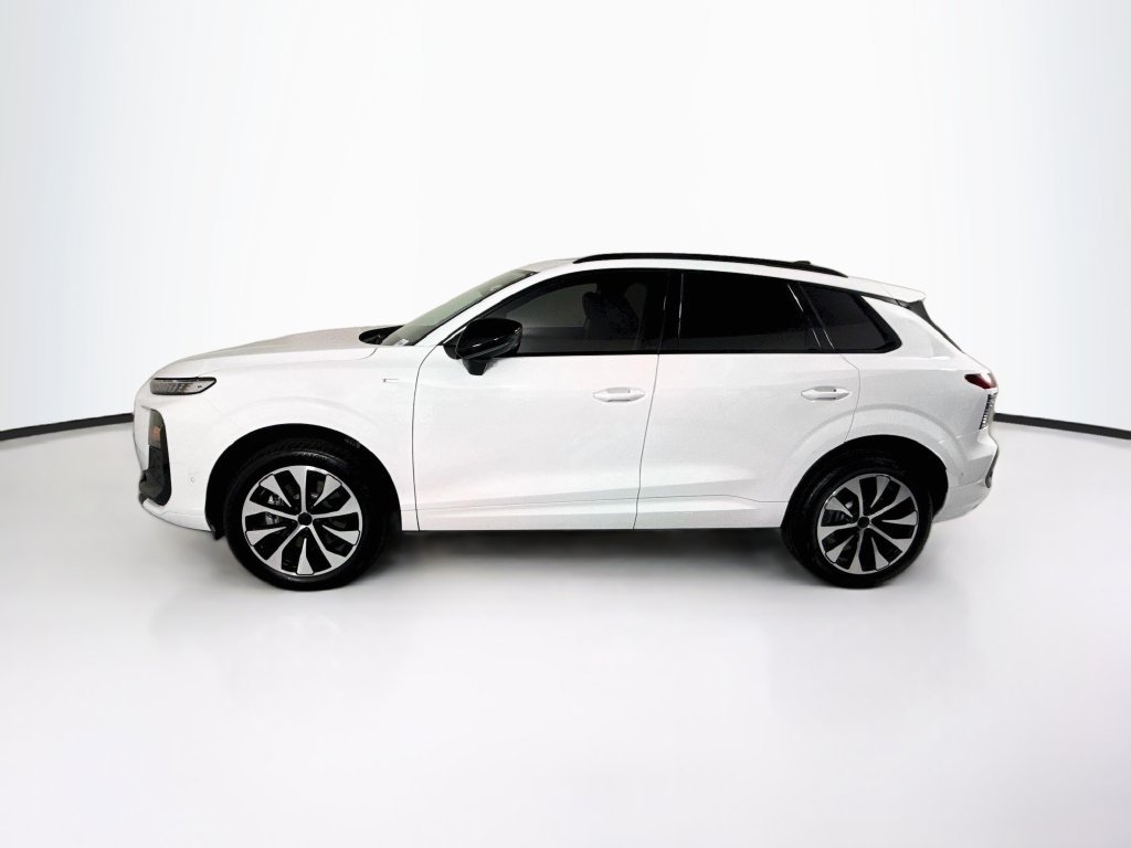New 2026 Audi Q3 quattro 2.0T AWD/4WD image 8