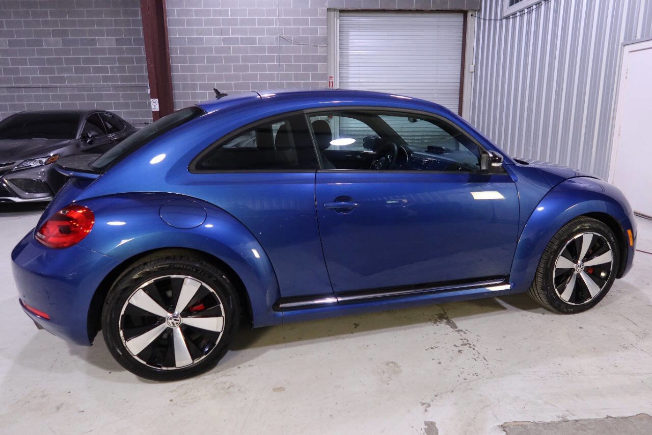 Used 2013 Volkswagen Beetle 2.0T image 6