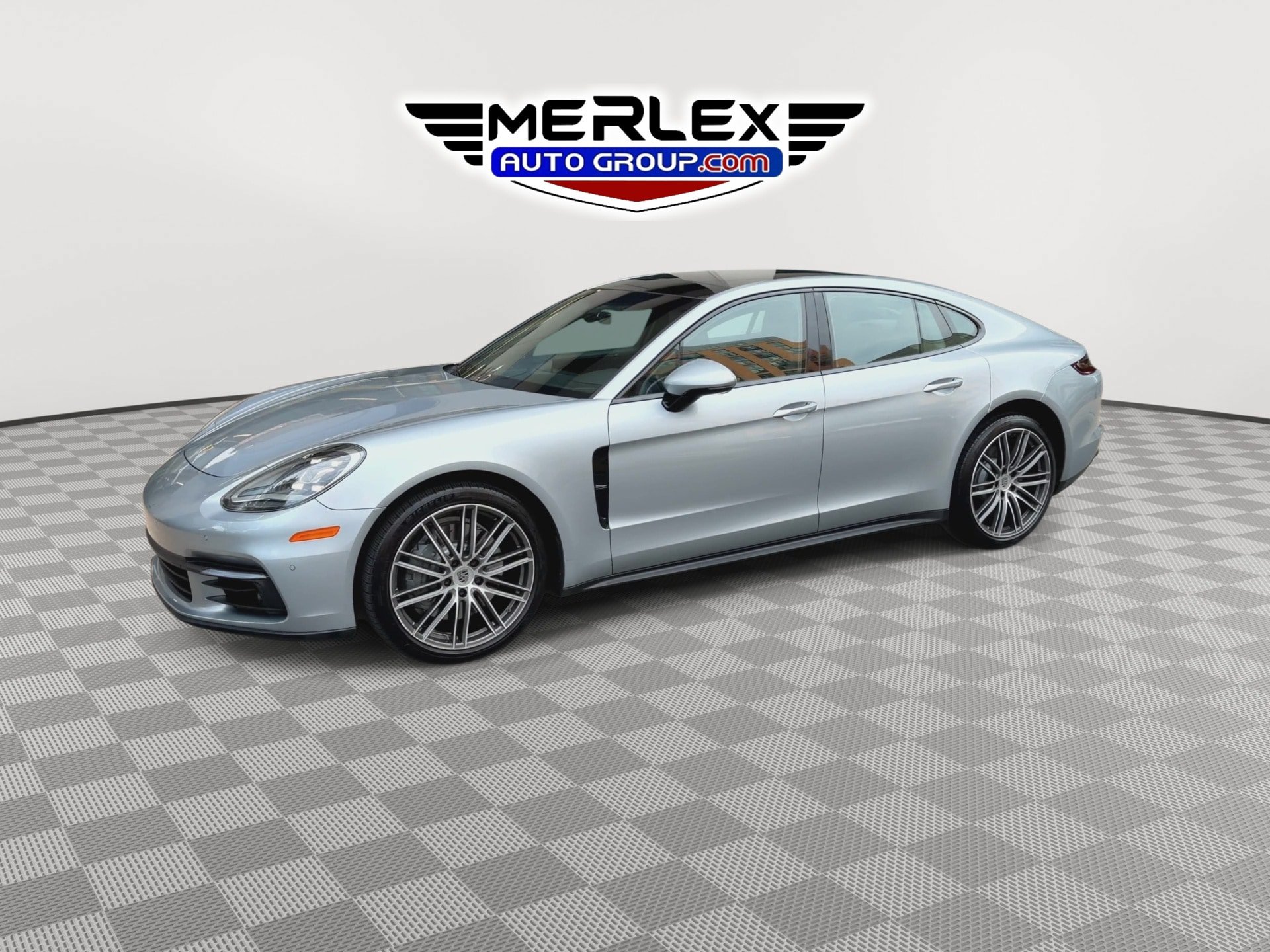 Used 2018 Porsche Panamera 4S w/ Premium Package Plus AWD/4WD image 4