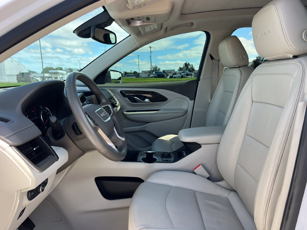 Used 2019 GMC Terrain Denali w/ Driver Alert Package II AWD/4WD image 4
