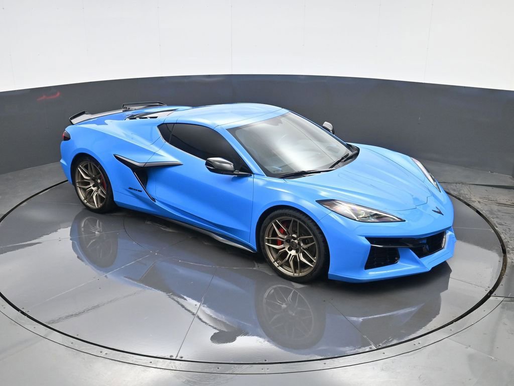 Used 2023 Chevrolet Corvette Z06 w/ Engine Appearance Package image 31