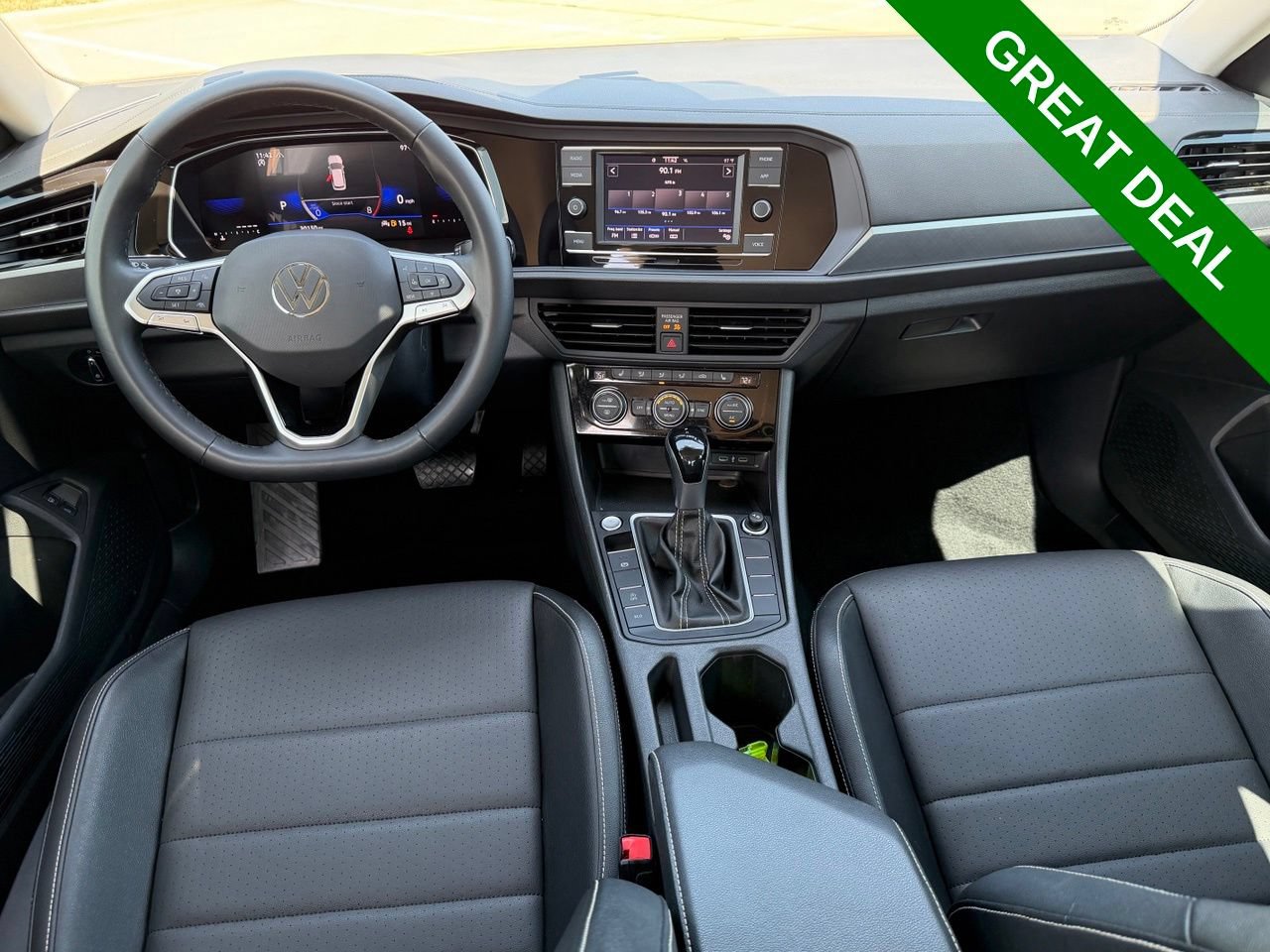 Used 2024 Volkswagen Jetta SE FWD image 13