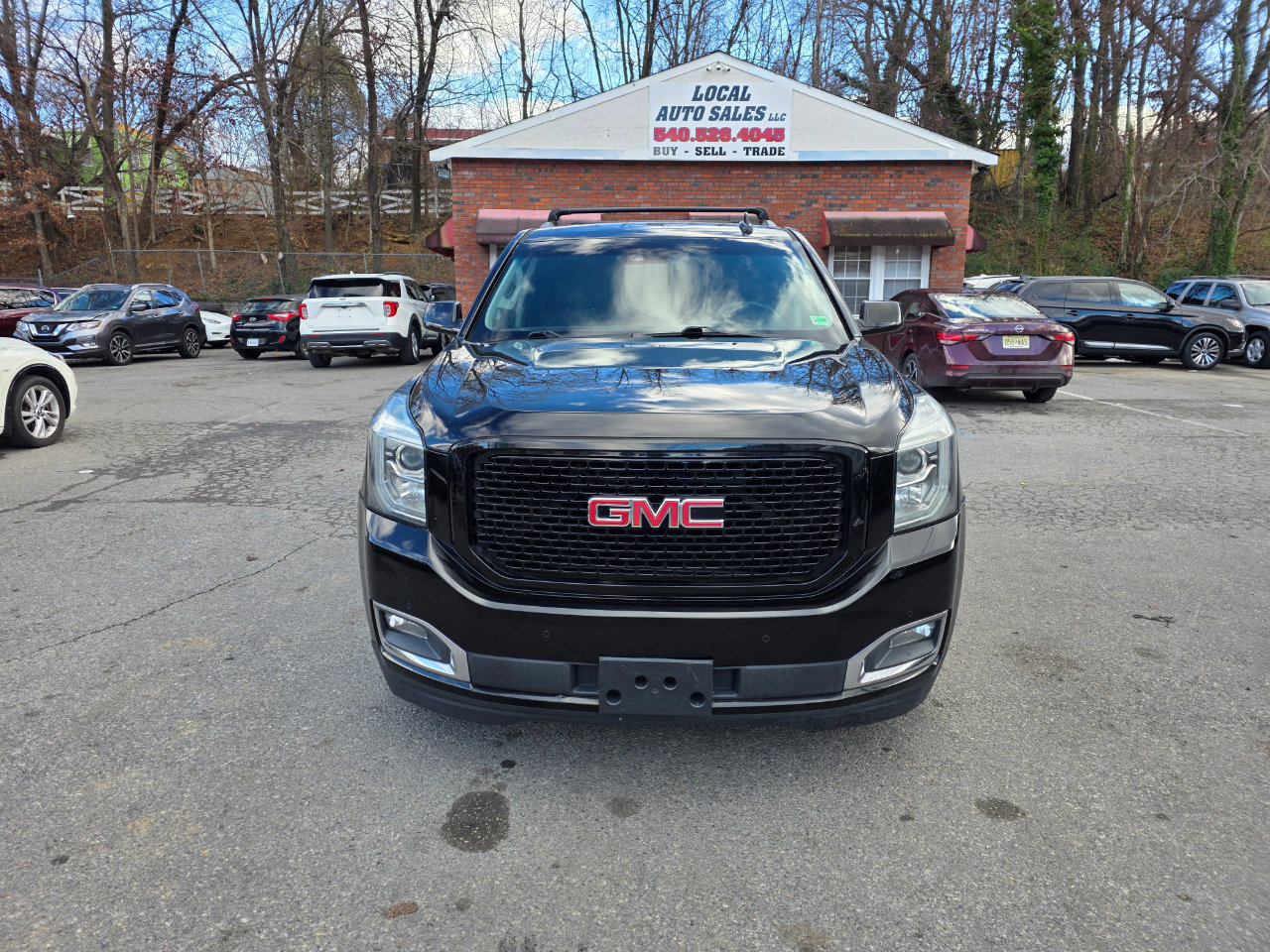 Used 2015 GMC Yukon Denali image 2