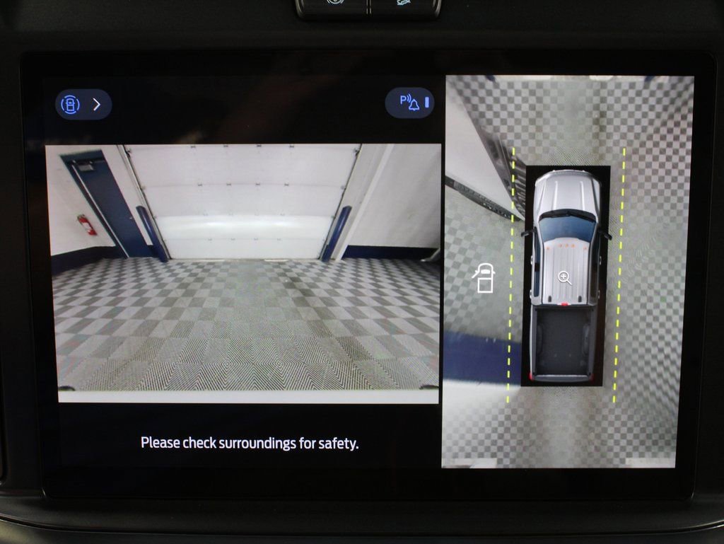 Used 2025 Ford F350 Lariat w/ Black Appearance Package image 21