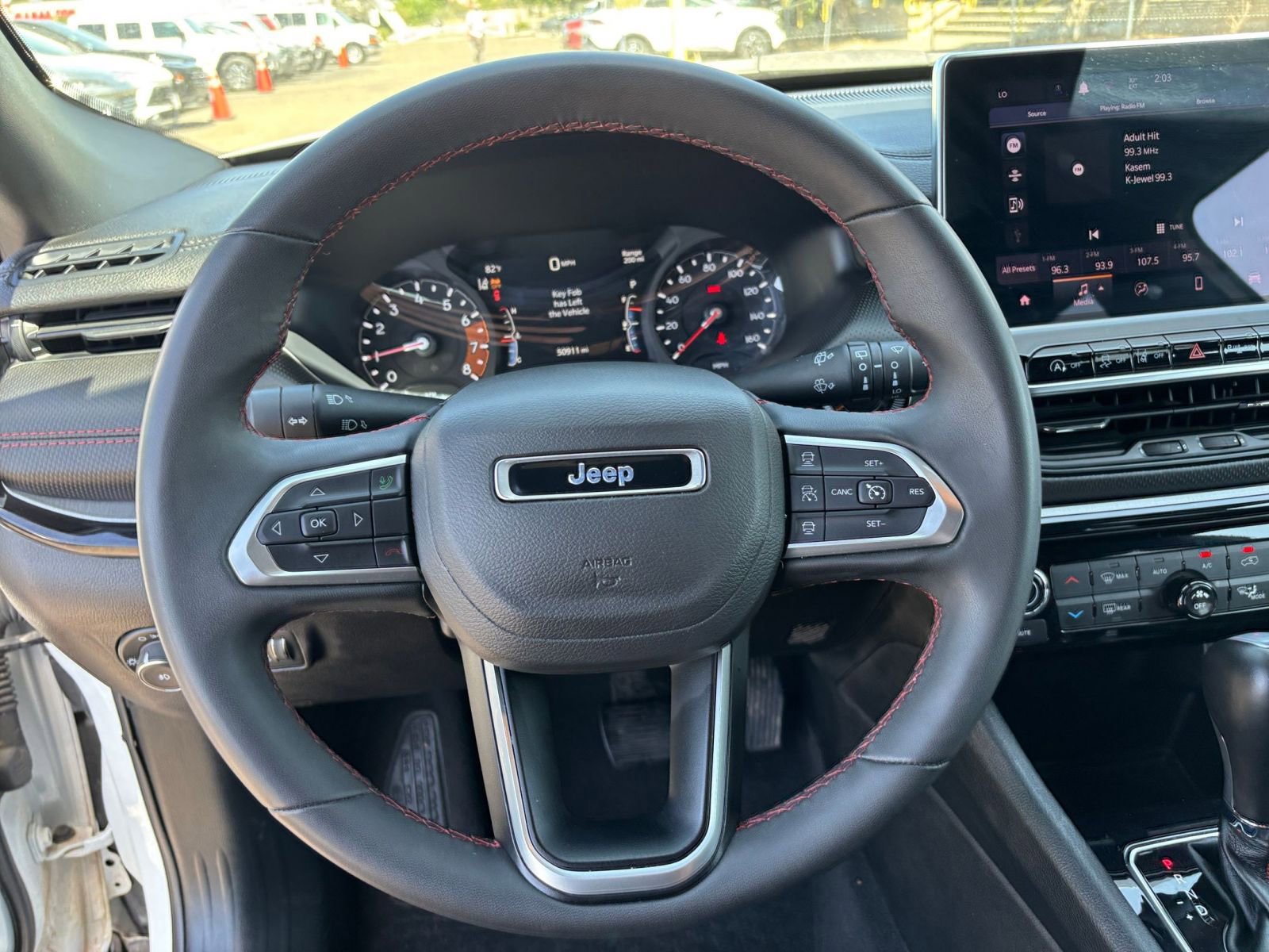 Used 2025 Jeep Compass Trailhawk AWD/4WD image 28