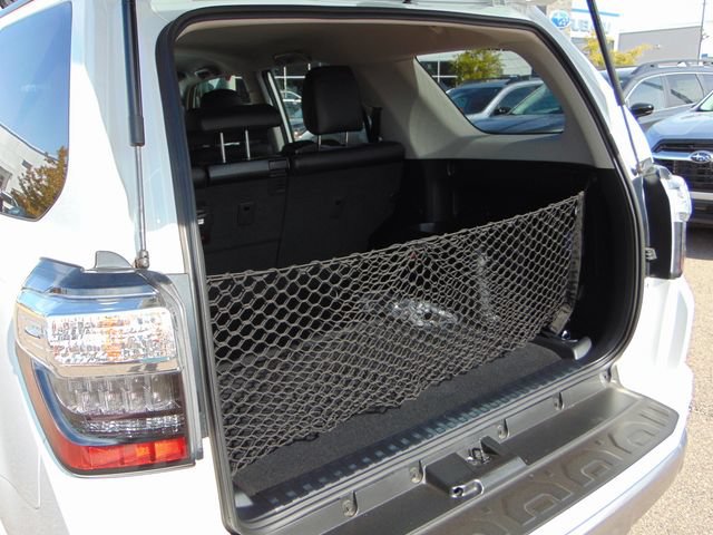 Used 2024 Toyota 4Runner TRD Off-Road Premium AWD/4WD image 24