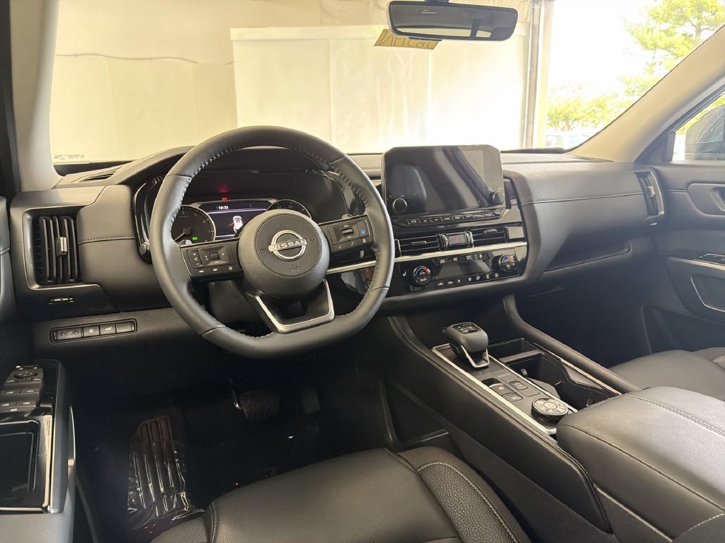 Certified 2025 Nissan Pathfinder SL AWD/4WD image 21