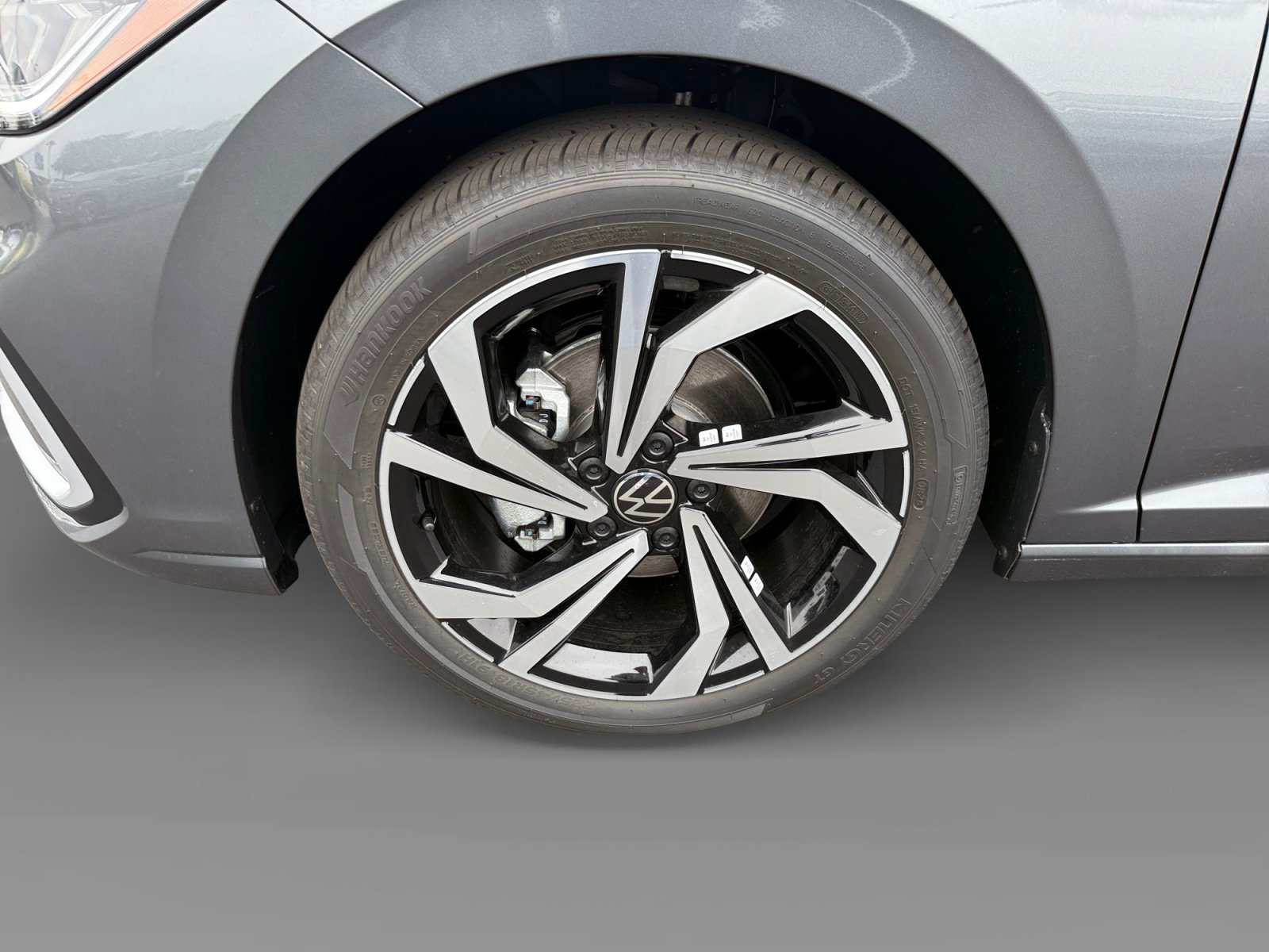 New 2027 Volkswagen Jetta SEL FWD image 9
