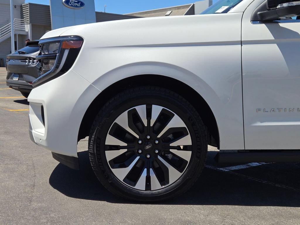 New 2026 Ford Expedition Max Platinum w/ Driver's Package AWD/4WD image 8
