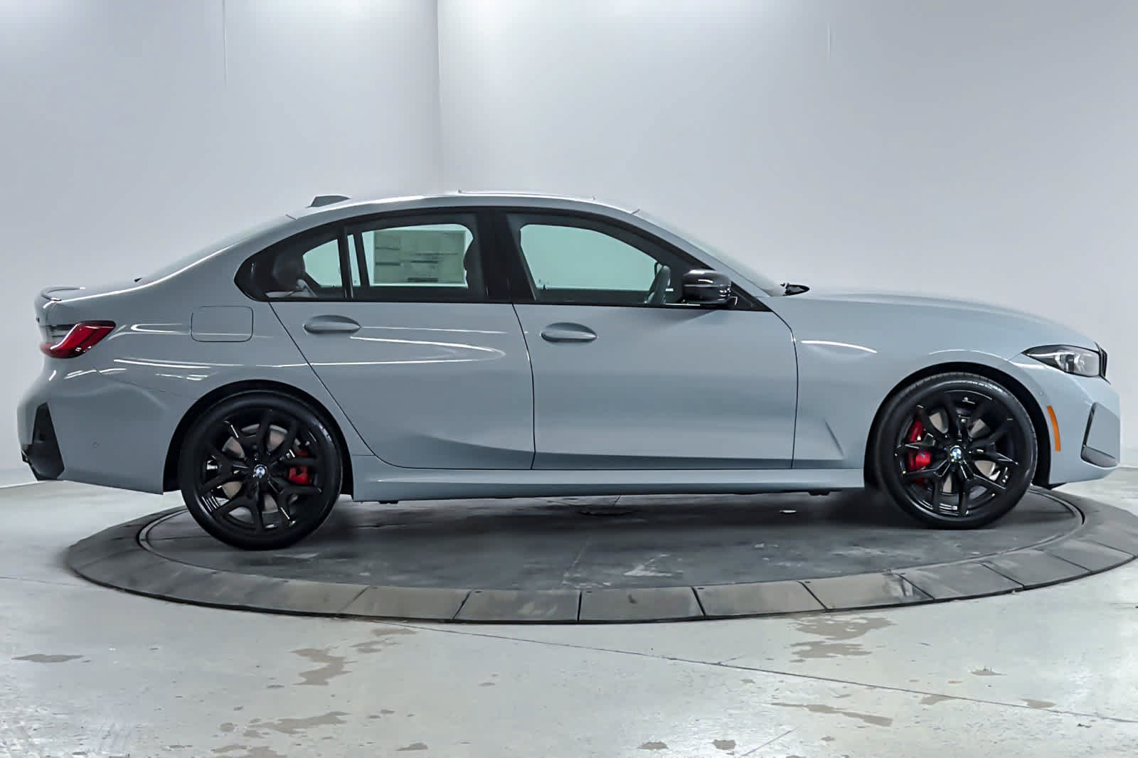 New 2026 BMW 330i xDrive Sedan AWD/4WD image 8