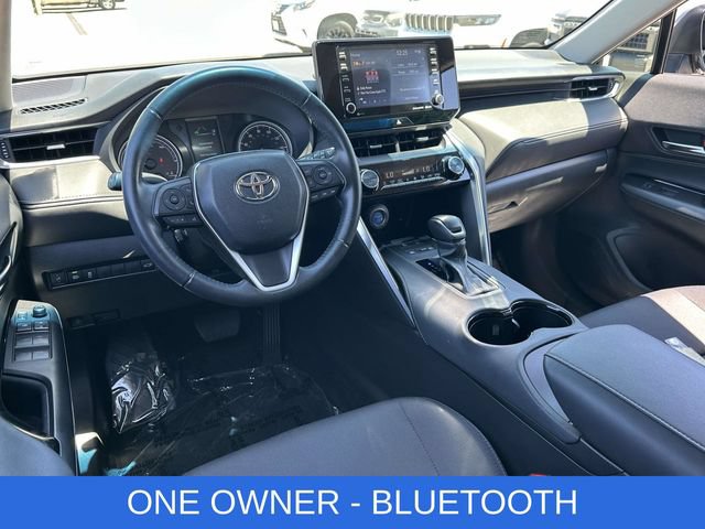 Used 2022 Toyota Venza LE AWD/4WD image 2
