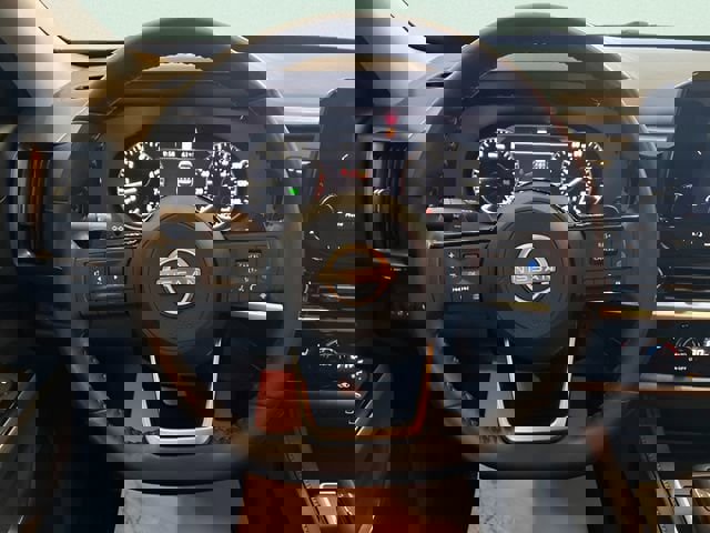 Used 2024 Nissan Pathfinder SL AWD/4WD image 20