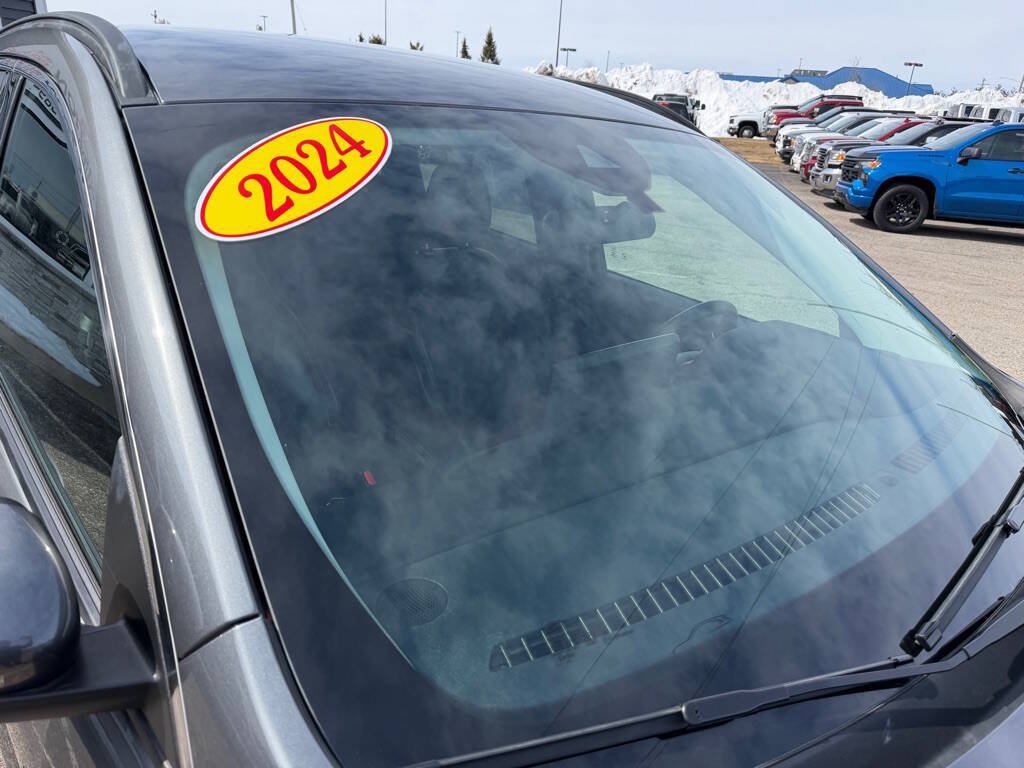 Used 2024 Ford Escape SE w/ Class II Trailer Tow Package FWD image 59