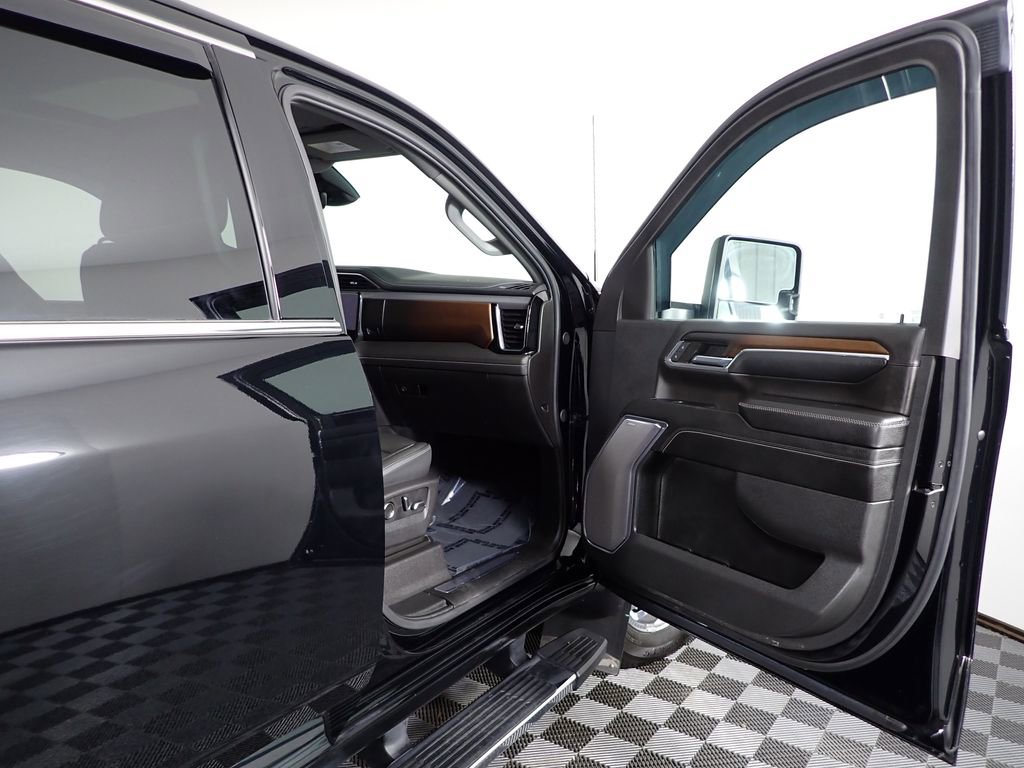Used 2024 GMC Sierra 3500 Denali w/ Denali Reserve Package AWD/4WD image 45