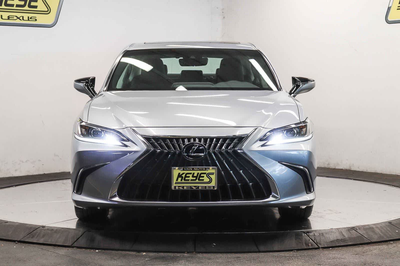 Used 2024 Lexus ES 350 w/ Premium Package FWD image 6