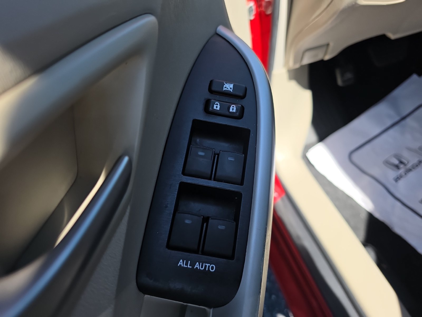 Used 2015 Toyota Prius Two FWD image 13