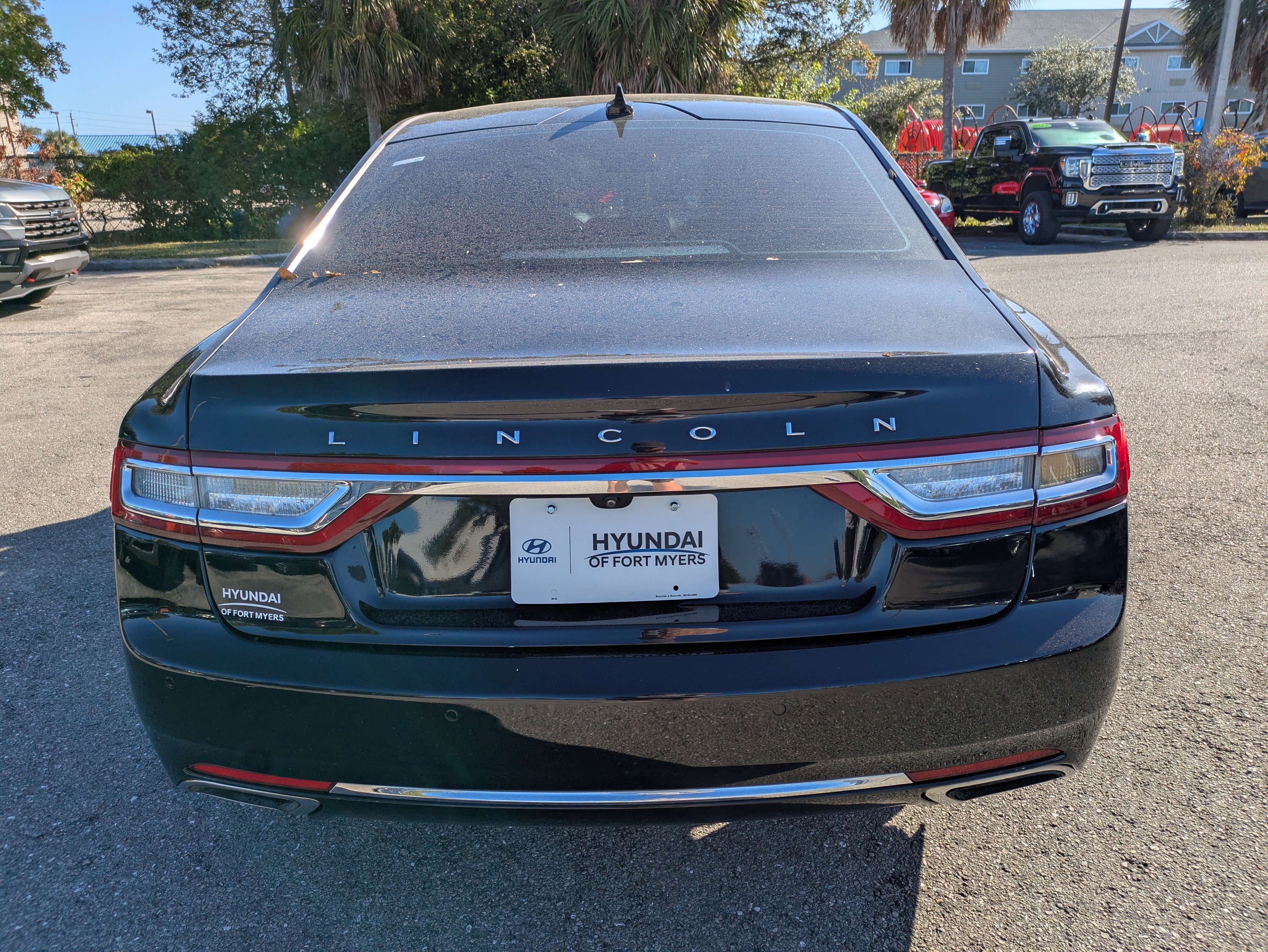 Used 2020 Lincoln Continental AWD w/ Premium Package image 6