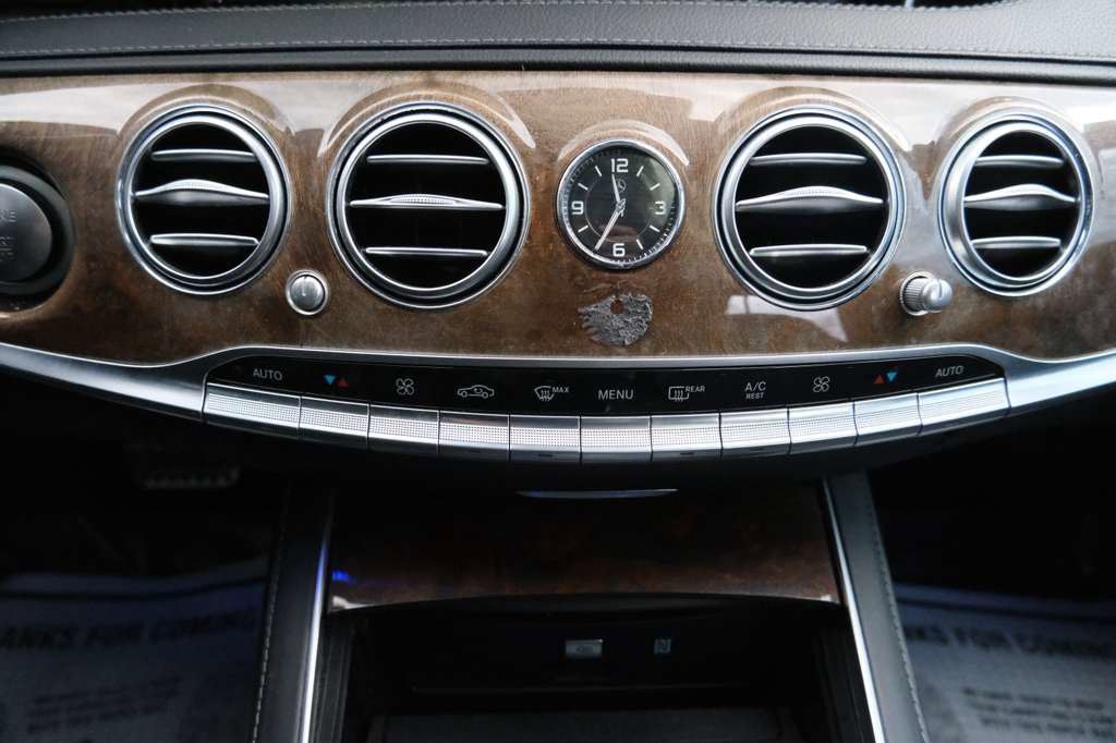 Used 2016 Mercedes-Benz S 550 4MATIC Sedan image 32