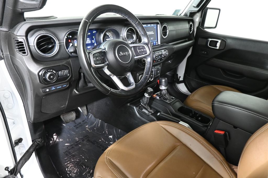 Used 2021 Jeep Wrangler Unlimited Sahara w/ Cold Weather Group image 14