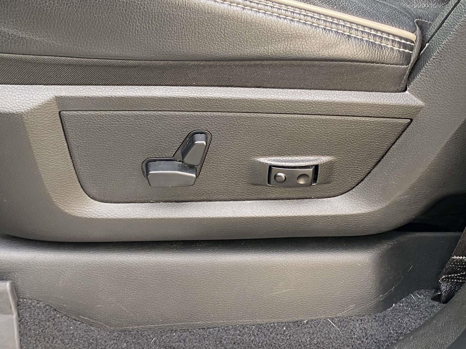 Used 2019 RAM 3500 Laramie image 16