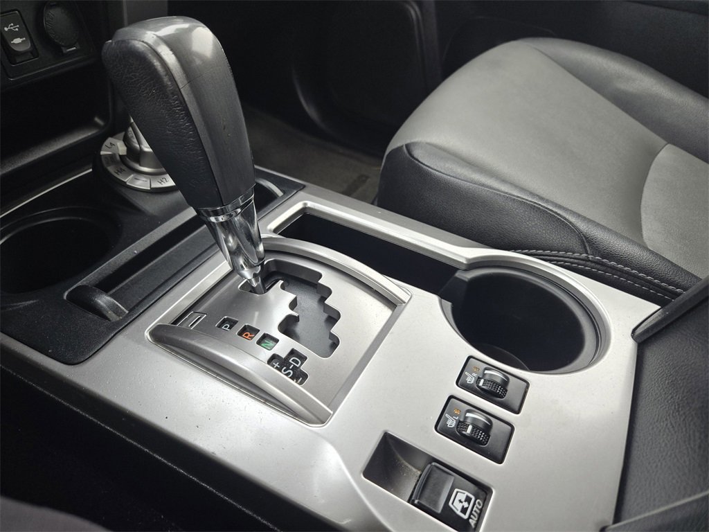 Used 2014 Toyota 4Runner SR5 Premium image 21