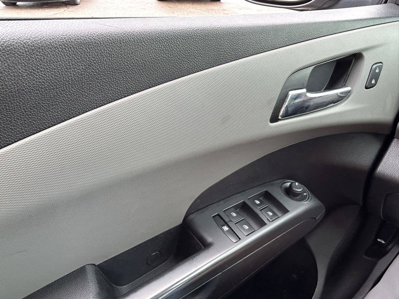 Used 2015 Chevrolet Sonic LT w/ Advanced Safety Package FWD image 27