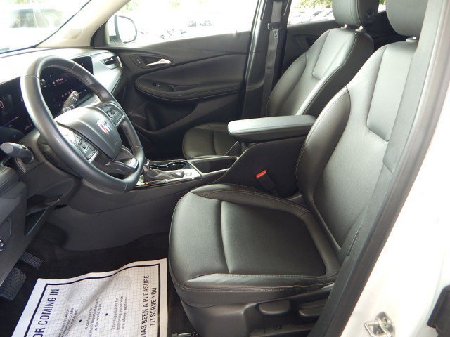 Used 2024 Buick Encore GX Sport Touring image 14
