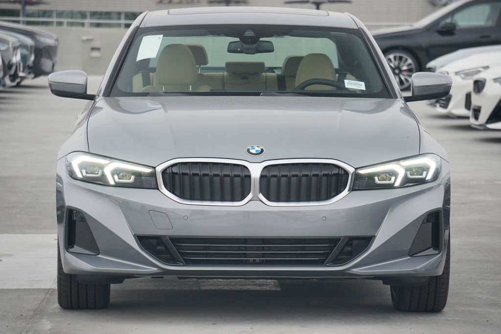 Used 2025 BMW 330i xDrive Sedan w/ Premium Package image 2