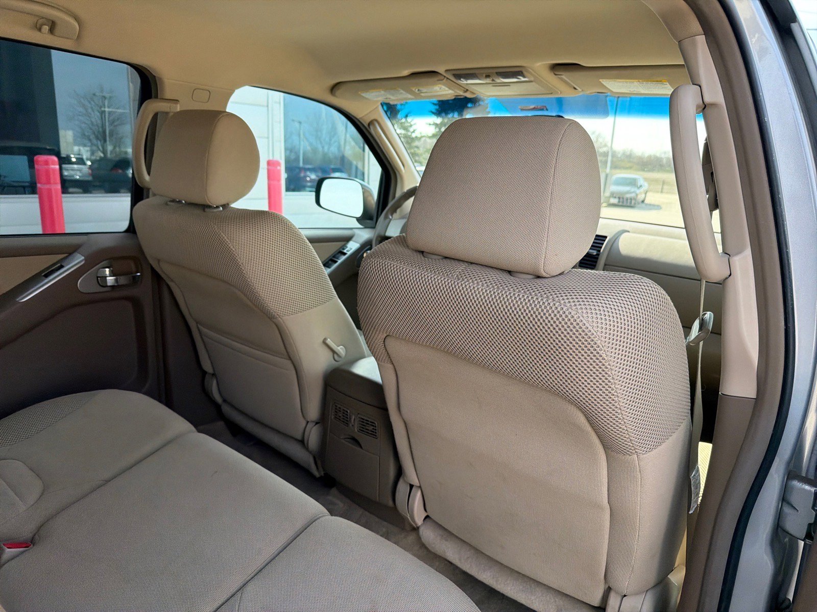 Used 2005 Nissan Pathfinder XE image 16
