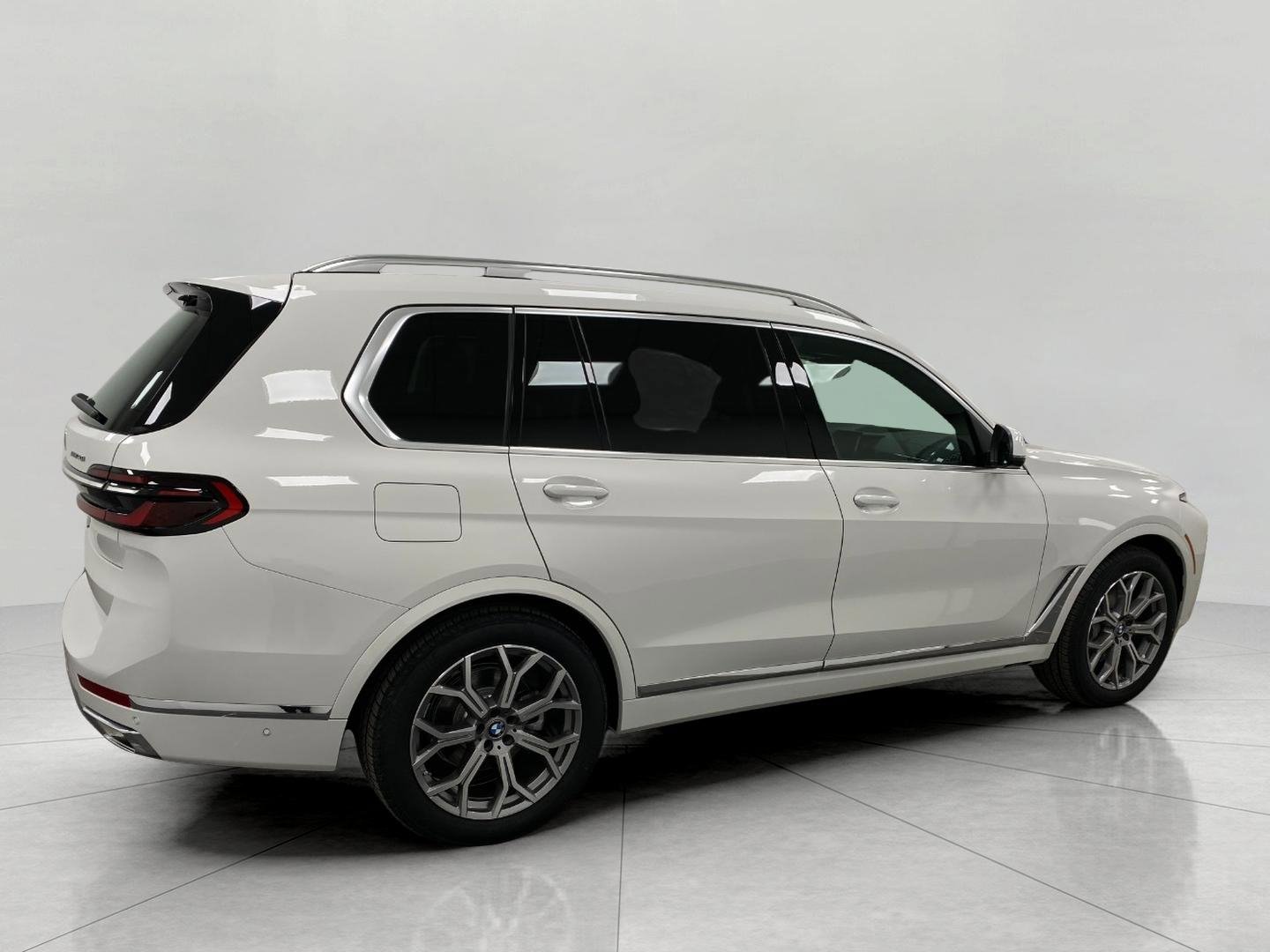 New 2026 BMW X7 xDrive40i AWD/4WD image 2