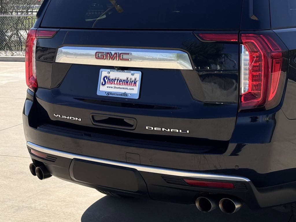 Used 2023 GMC Yukon Denali image 6