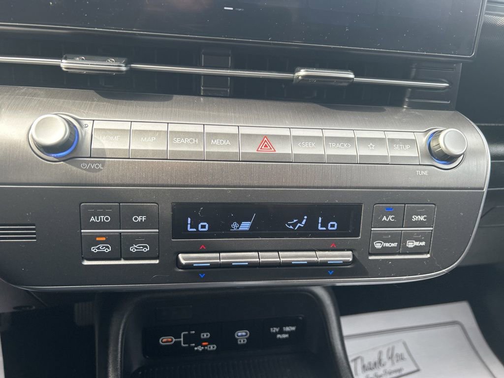 Used 2024 Hyundai Kona SEL AWD/4WD image 25