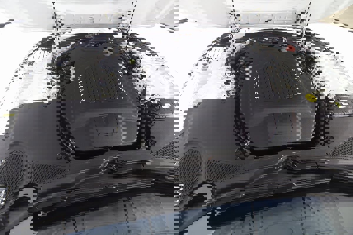 Used 2021 Jaguar F-TYPE R image 66