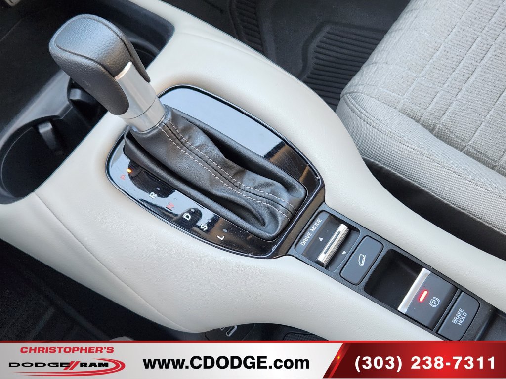 Used 2024 Honda HR-V LX image 12