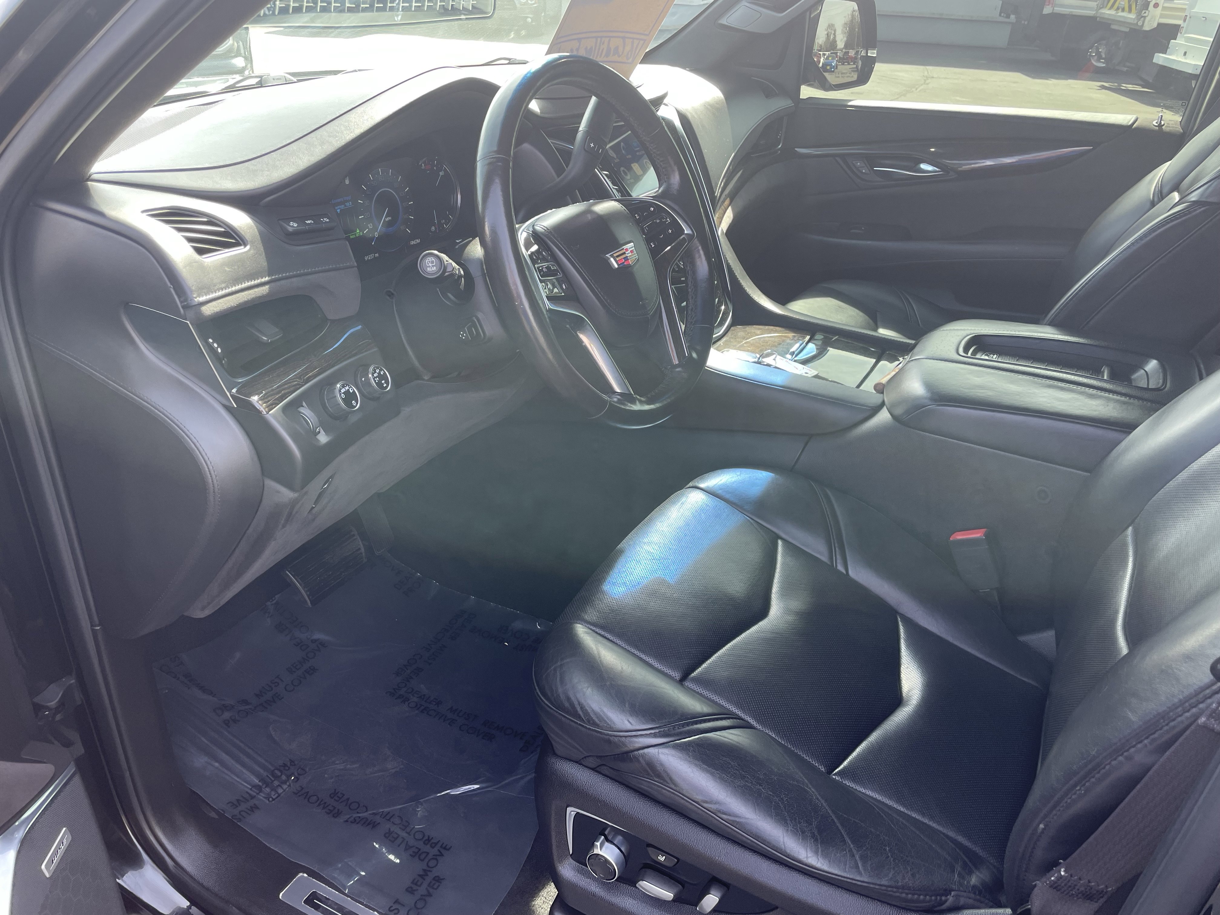 Used 2016 Cadillac Escalade Platinum image 12