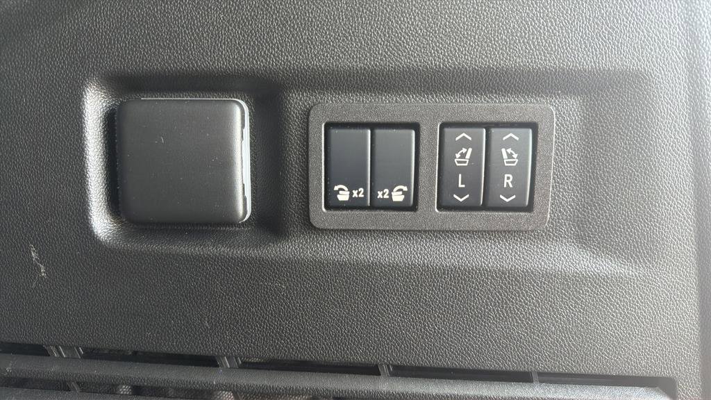 Used 2024 GMC Yukon Denali w/ Max Trailering Package AWD/4WD image 15