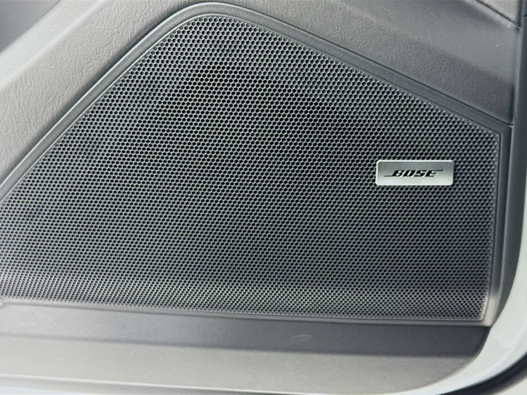 New 2026 Porsche Cayenne Coupe AWD/4WD image 12